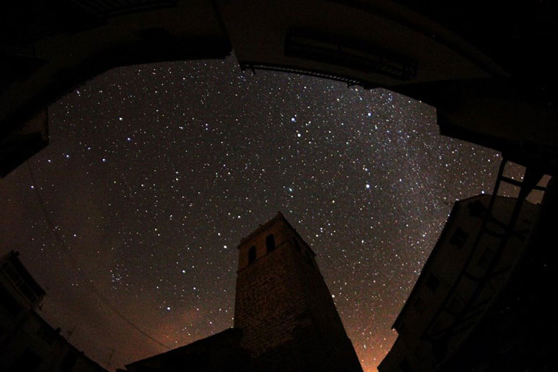 http://blocs.mesvilaweb.cat/wp-content/uploads/sites/1648/2017/01/astronomia-aras-de-los-olmos.jpg